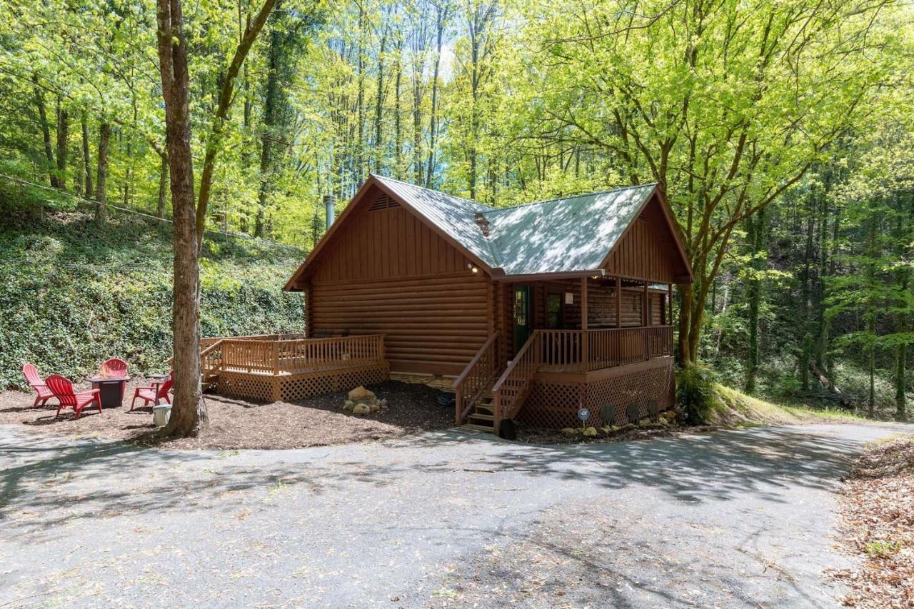 Vila Log Cabin! 1Mile From The Action! Private Lane! Hot Tub! Pool Table! Pigeon Forge Exteriér fotografie